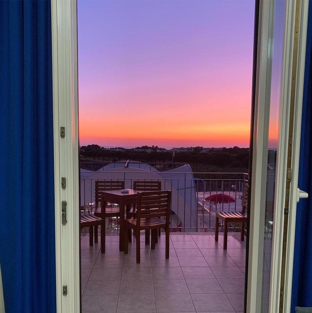 Hotel Resort Portoselvaggio Sant Isidoro  Esterno foto