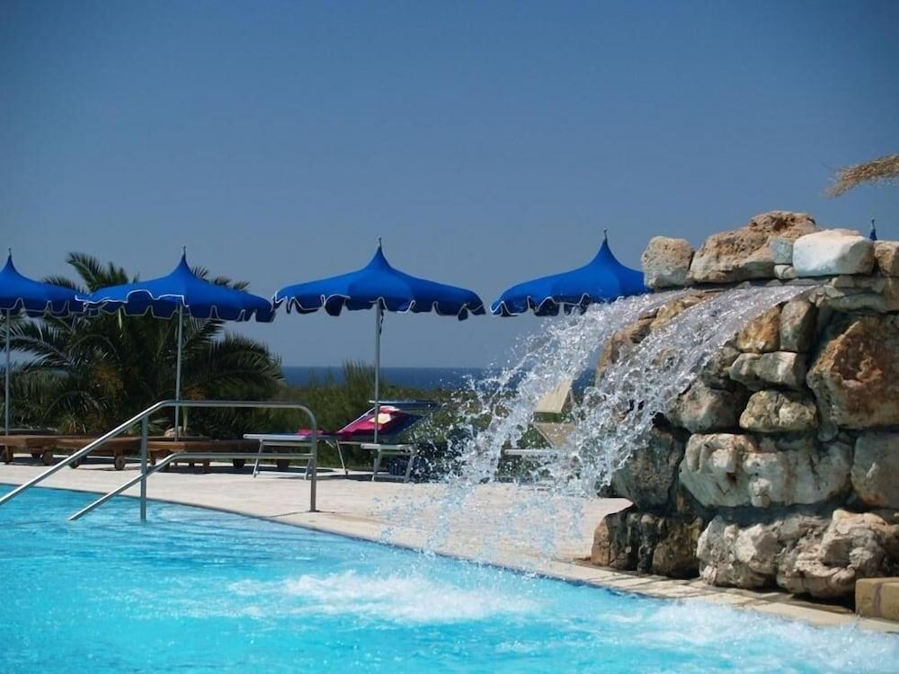 Hotel Resort Portoselvaggio Sant Isidoro  Esterno foto