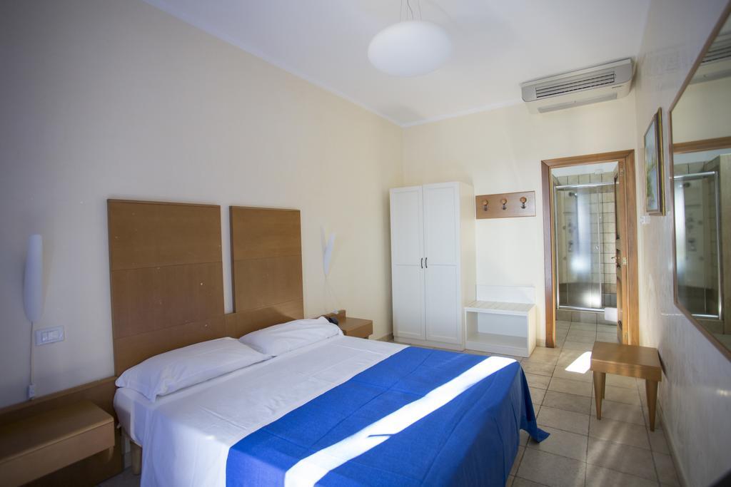 Hotel Resort Portoselvaggio Sant Isidoro  Esterno foto