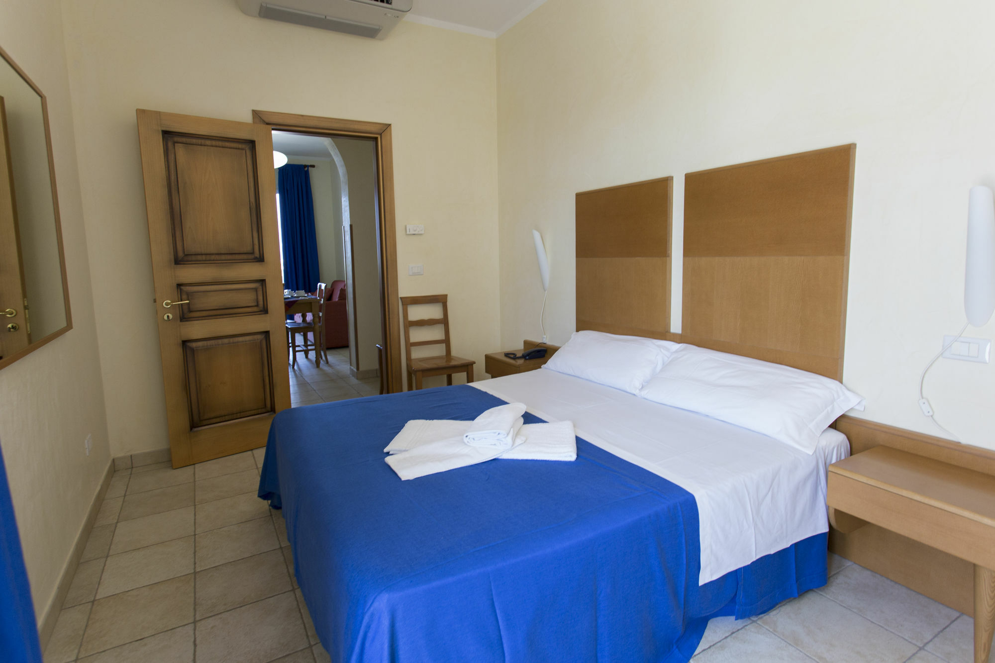 Hotel Resort Portoselvaggio Sant Isidoro  Esterno foto
